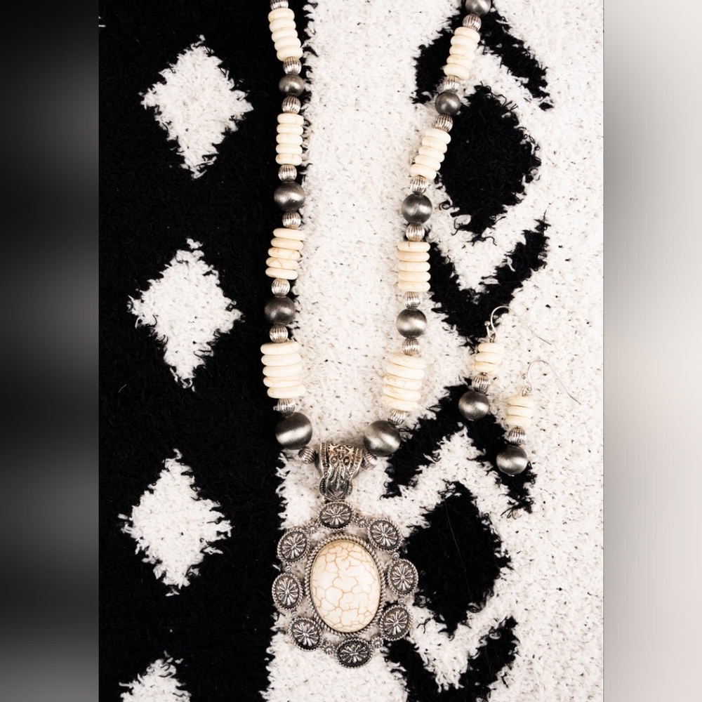 HOWLITE KENNA CONCHO NECKLACE AND EARRING SET
